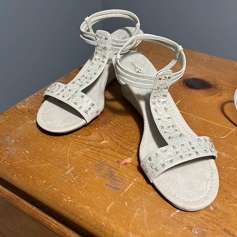 Dress shoes